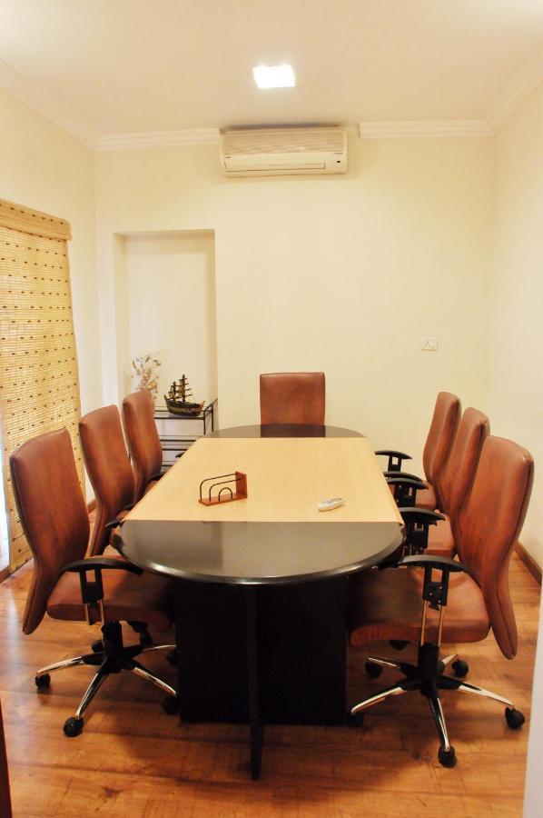 Hotel Niketana @ Boat Club Chennai Esterno foto
